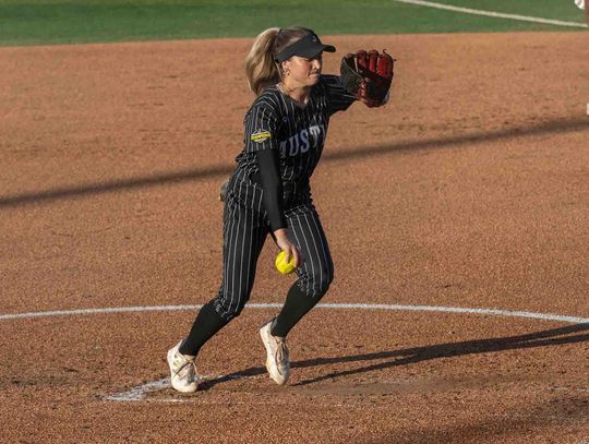 Mullins looks to grow softball at pro level