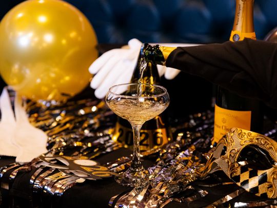 New Braunfels Vintage Speakeasy Welcomes 2026 with a Masquerade Celebration
