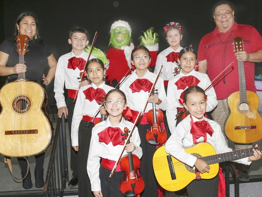 ‘Pancakes With Grinch’ celebrates Christmas at Cuauhtemoc Hall