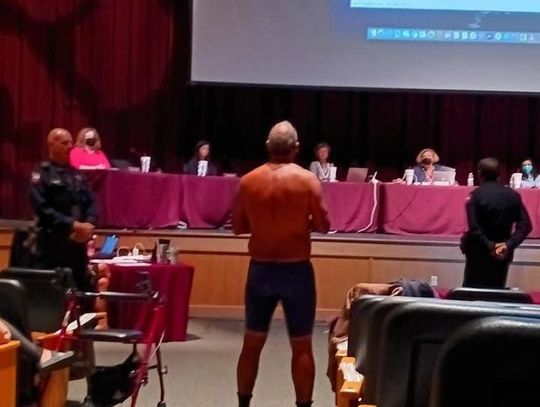 Pants on the Ground: Dripping Springs resident strips at DSISD board meeting