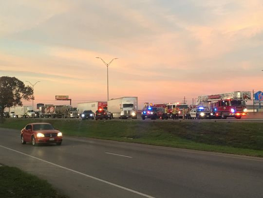 Pedestrian struck, killed on north I-35