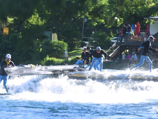 Racers reach Seadrift, ending Texas Water Safari