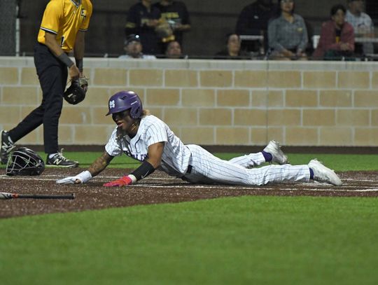 Rattlers blast East Central in district opener