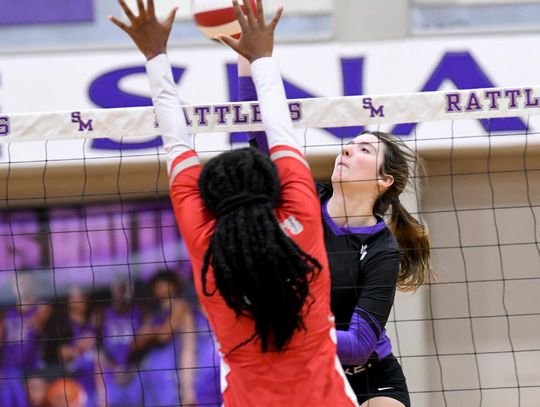 Rattlers capture first district win as Reeves eclipses 1K Kills