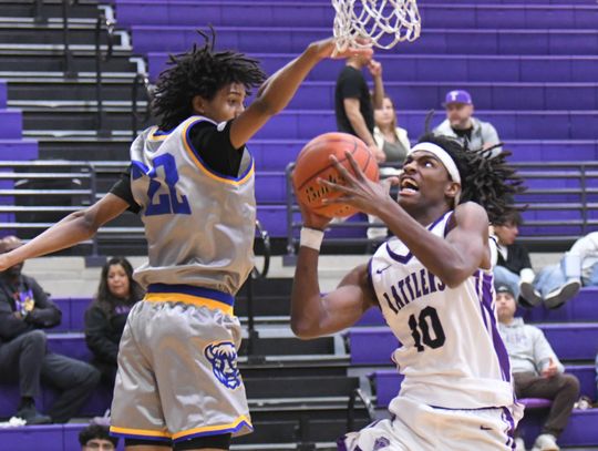 Rattlers drop district game against East Central