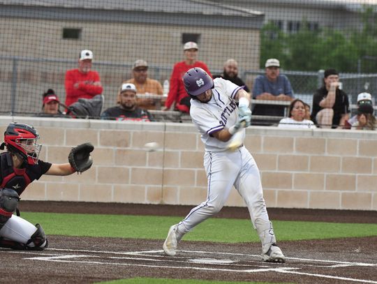 Rattlers drop final game against Buda Johnson