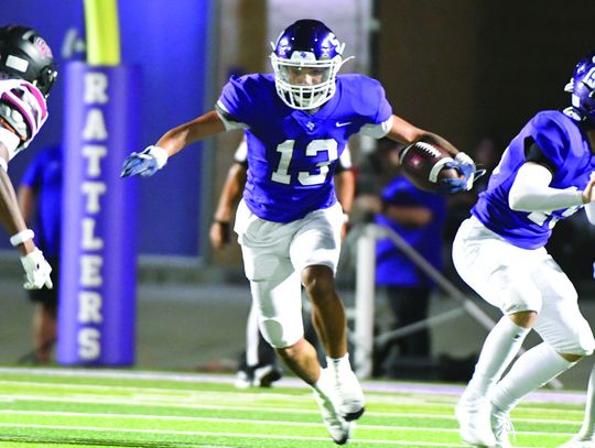 Rattlers drop home opener to Pflugerville Weiss