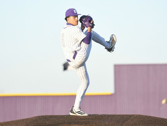Rattlers fall in extra innings to Clemens