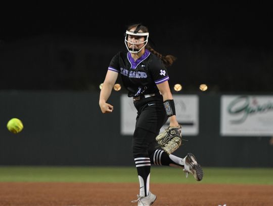 Rattlers fall in pitchers duel to Vista Ridge