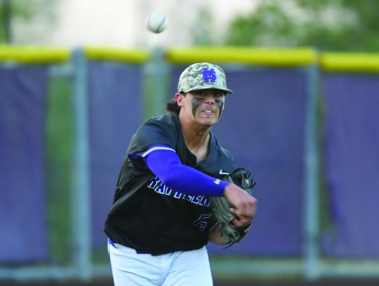 Rattlers fall to Canyon after Cougars late rally