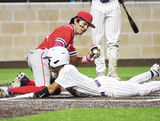 Rattlers gain valuable experience at home tournament, finishing with winning record