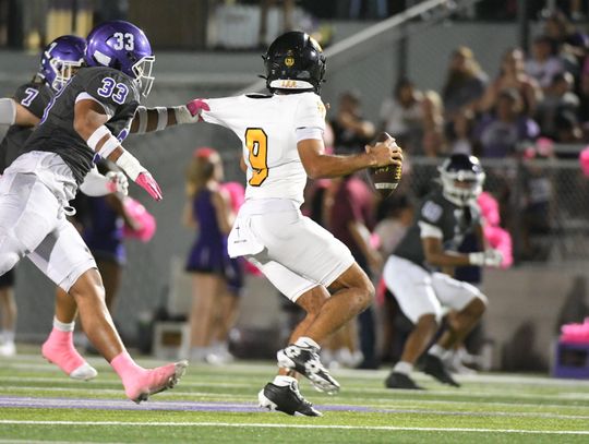 Rattlers unable to fend off East Central second half comeback as on-field fight causes several player ejections