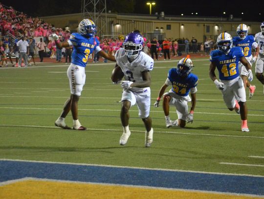 Rattlers win, fend off furious Schertz Clemens comeback