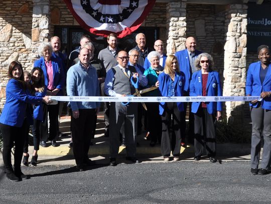 Ribbon cutting for Edward Jones financial counselor