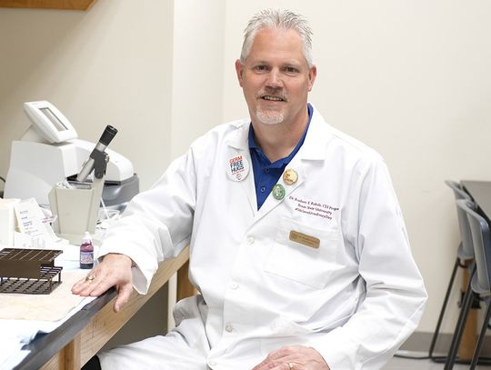 Rohde receives pathology mentorship award