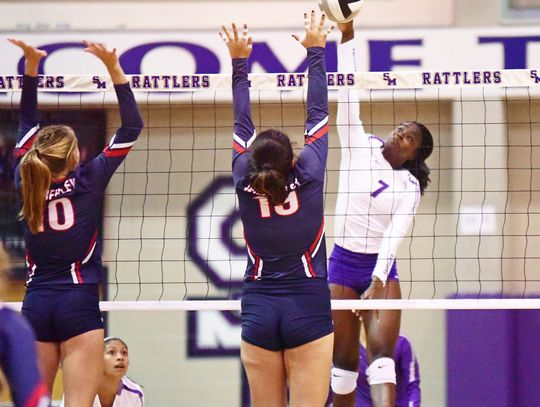 San Marcos seniors play final game at Rattler Stadium