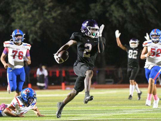 San Marcos thunders past Hays, 62-49; Brown scores 5 TDs