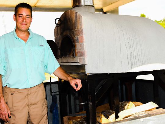 Sauce It Up: Artisan pizza from an Italian brick oven