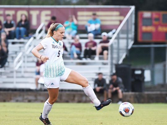 Senior Day: Final home game awaits Peacock, Nottingham 