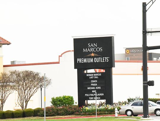 Shopping Standstill: San Marcos Premium Outlets closes until March 29 