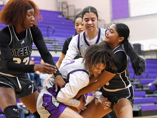 Slow start dooms Lady Rattlers in loss to Cibolo Steele