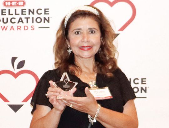 SMCISD teacher acknowledged for 35 years of educational excellence