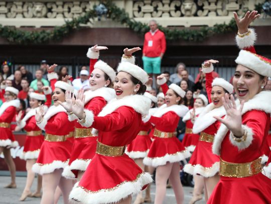 SMHS dancers dazzle at Dallas Holiday Parade