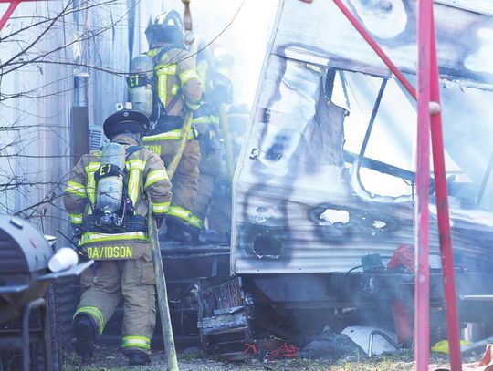 South Hays Fire Department battles fire at San Marcos mobile home park