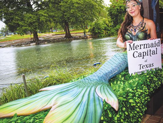 SWIMMINGLY SUCCESS0FUL