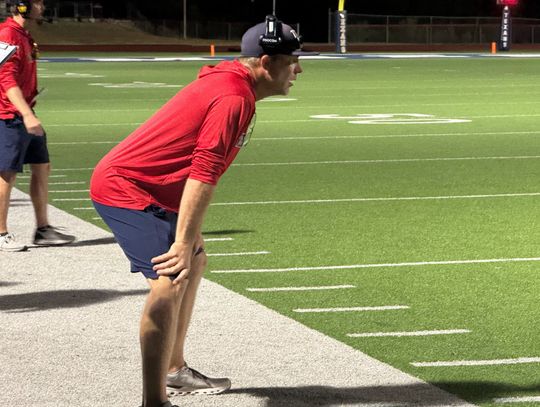 Texans battle tough against Davenport in first scrimmage of season