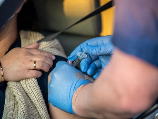 Covid-19 Vaccine, Texas Tribune, Texas, line jumpers, vaccine, San Marcos News, San Marcos Record