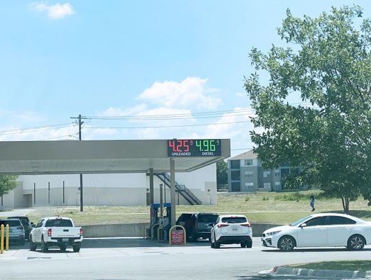 Texans expected to travel in record numbers this weekend