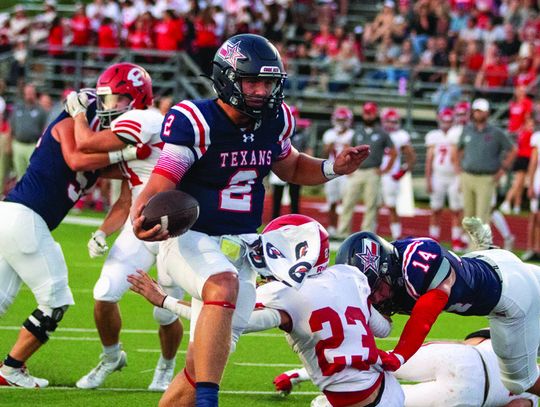 Texans face old foe Cuero in the regional semifinals