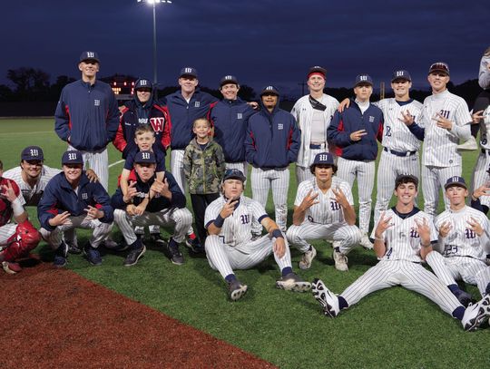 Texans sweep Manor New Tech to win Bi-District championship