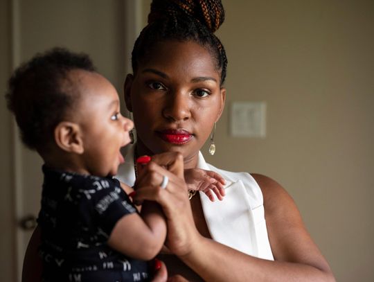 Texas doctors, seeing unprecedented numbers of pregnant patients with COVID-19, urge pregnant people to get vaccinated