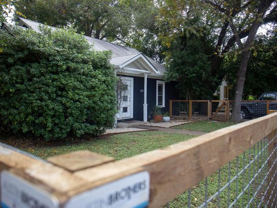 Texas extends rental assistance program designed to avoid evictions until March 15