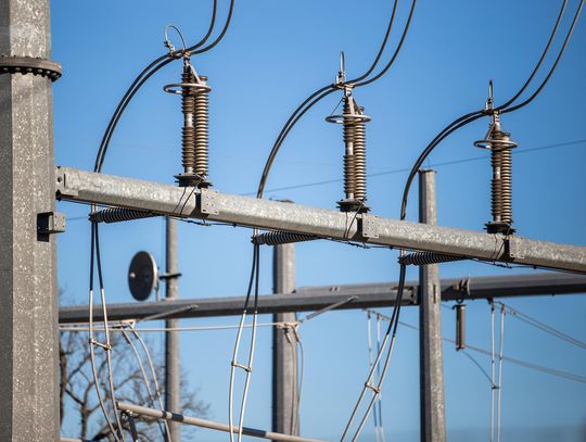 Texas' main power grid operator urges reduced electricity use through Friday due to "tight grid conditions"