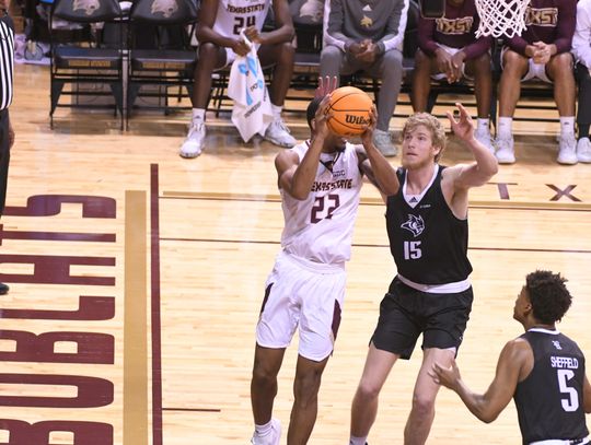 Texas State defeats rival UT Arlington, 71-65