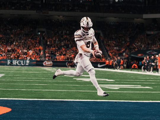 Texas State defeats UTSA for the first time in the Alamodome behind 286 passing yards from Jackson