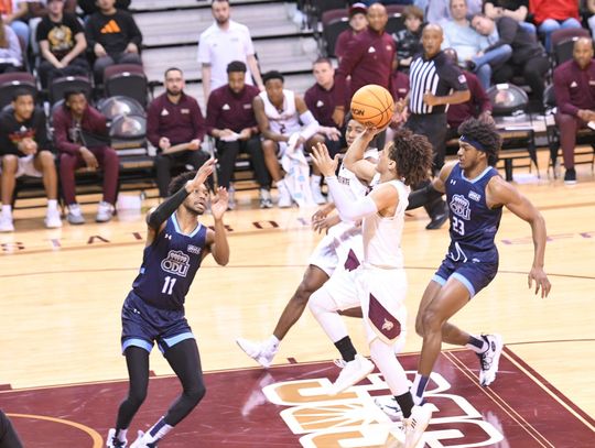 Texas State falls to Old Dominion on heartfelt buzzer beater