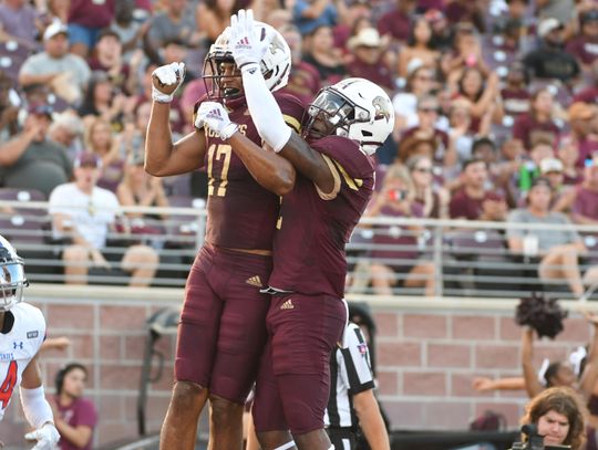 Texas State handles Huskies, shuts out HCU 34-0