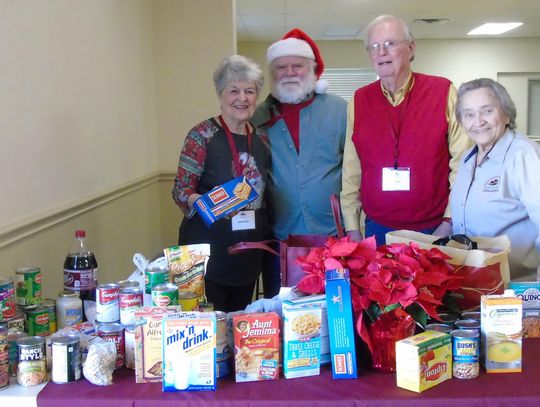 Texas State Retired Faculty and Staff Association donates to Hays County Food Bank