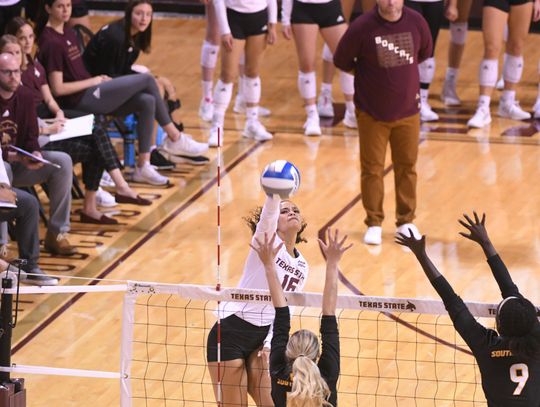 Texas State rounds out weekend with 3-1 win over Southern Miss 