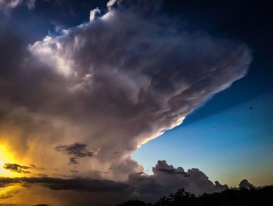THUNDER ROLLS: Thunderstorms moved into Hays County Wednesday evening