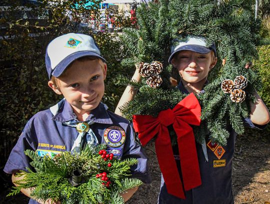 'TIS THE SEASON: Dripping Springs welcomes holidays with Christmas on Mercer Street