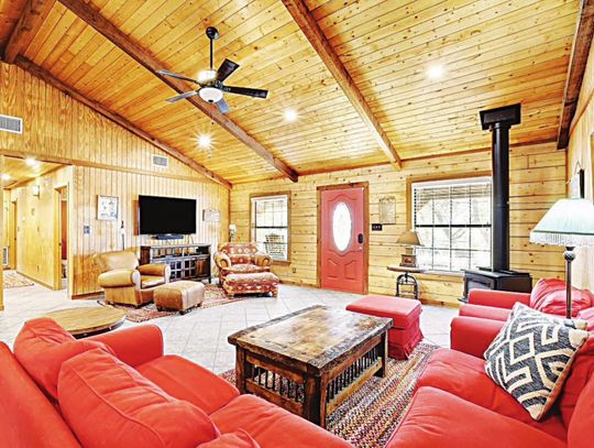 Wimberley Civic Club home tour auction event underway