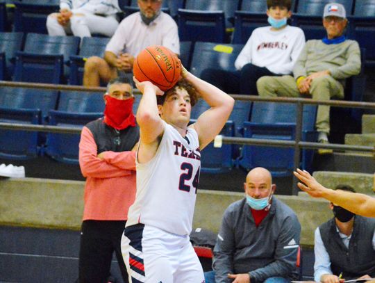 Wimberley knocks off rival Fredricksburg in OT to cap off week