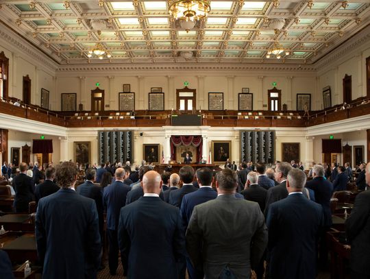 With feelings raw over voting bill's demise, Texas Legislature wraps up — for now