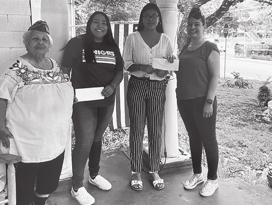 Women's American GI Forum presents scholarships to local students