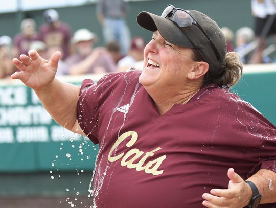 Woodard and staff reload to capture regular season title despite losing half of starting roster